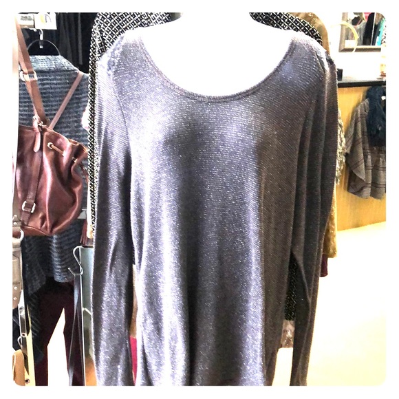 Long sleeve silver top - Picture 1 of 4